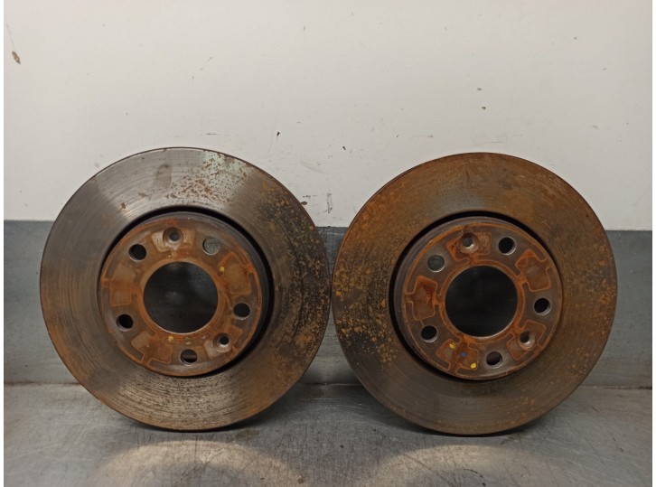 Recambio de disco freno delantero para dacia duster ii 1.3 tce cat referencia OEM IAM 402066300R 