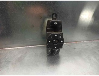 Replacement mirror control for Kia Carnival 2.9 CRDi CAT OEM IAM reference 935404D100 