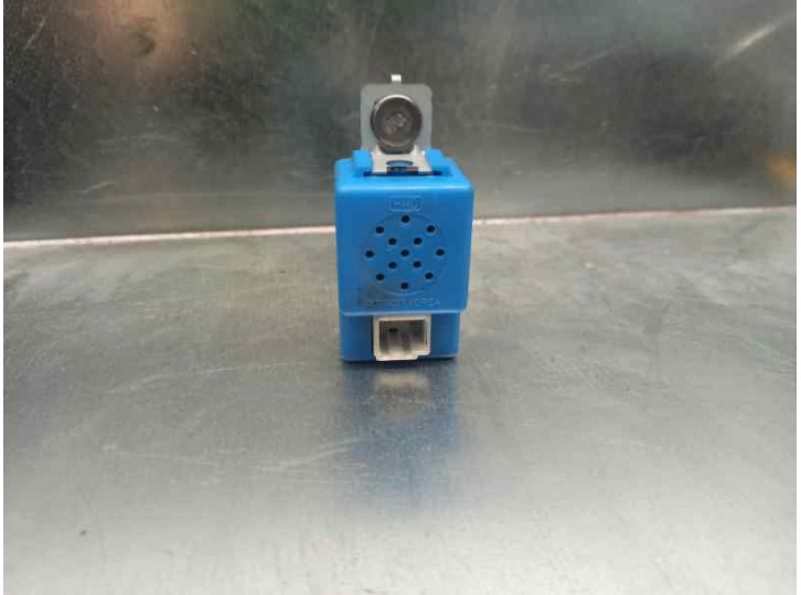 Recambio de rele para kia carnival 2.9 crdi cat referencia OEM IAM 957104D010  