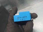 Recambio de rele para kia carnival 2.9 crdi cat referencia OEM IAM 957104D010  