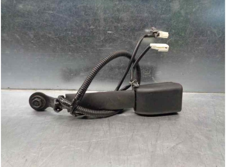 Replacement seatbelt buckle for Infiniti FX 5.0 V8 CAT OEM IAM reference 868421CY0C 