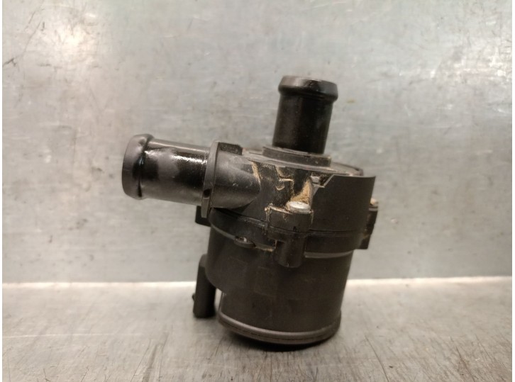 Recambio de bomba agua para jaguar xe (x760) 2.0 d referencia OEM IAM DX2318D474AC T2H2556 0392023249 BOSCH