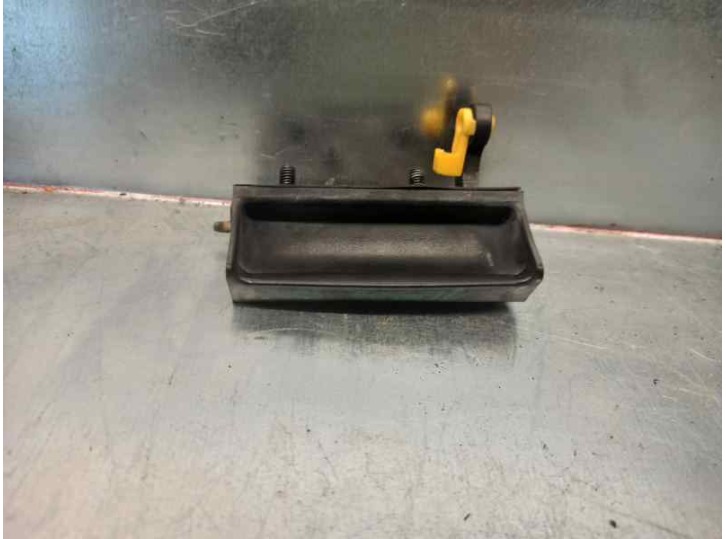 Recambio de maneta exterior porton para kia carnival 2.9 crdi cat referencia OEM IAM 817204D000 