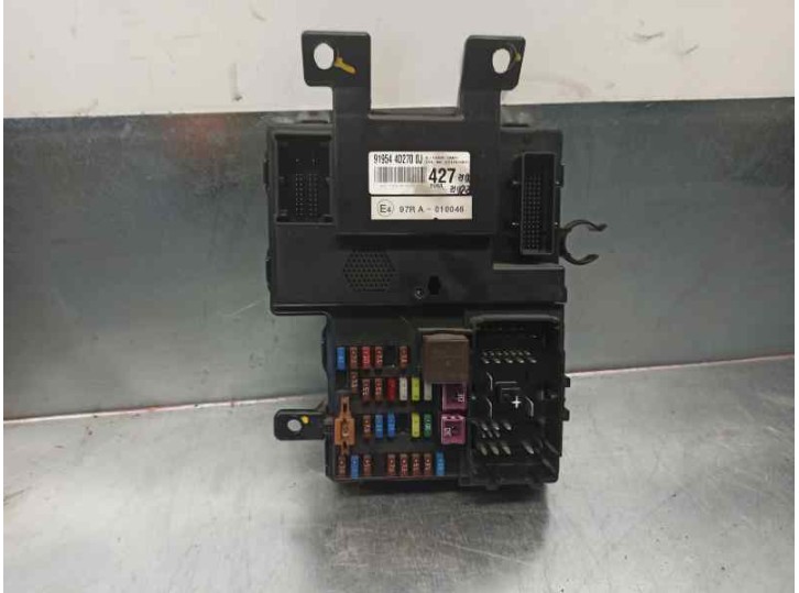 Recambio de caja reles / fusibles para kia carnival 2.9 crdi cat referencia OEM IAM 919544D2700J 
