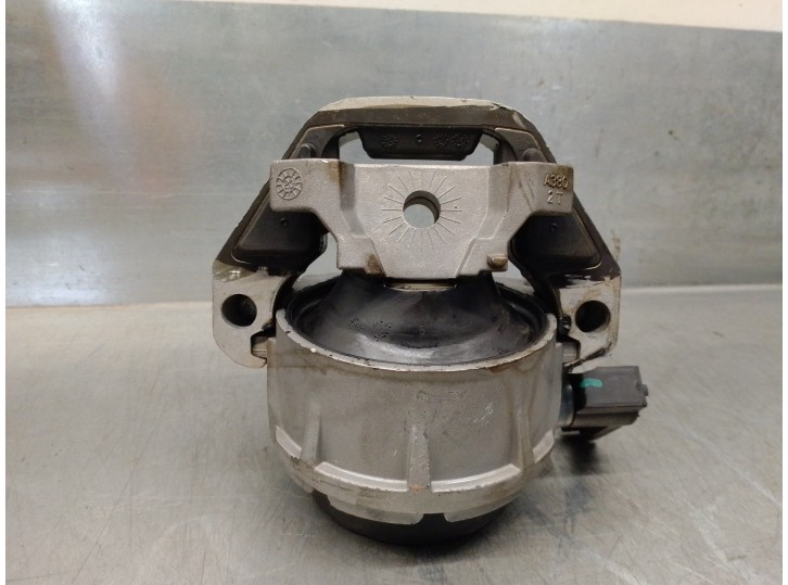 Replacement right engine mount for Audi A6 Saloon (4GC) 3.0 V6 24V TDI OEM IAM reference 4G0199381LH 