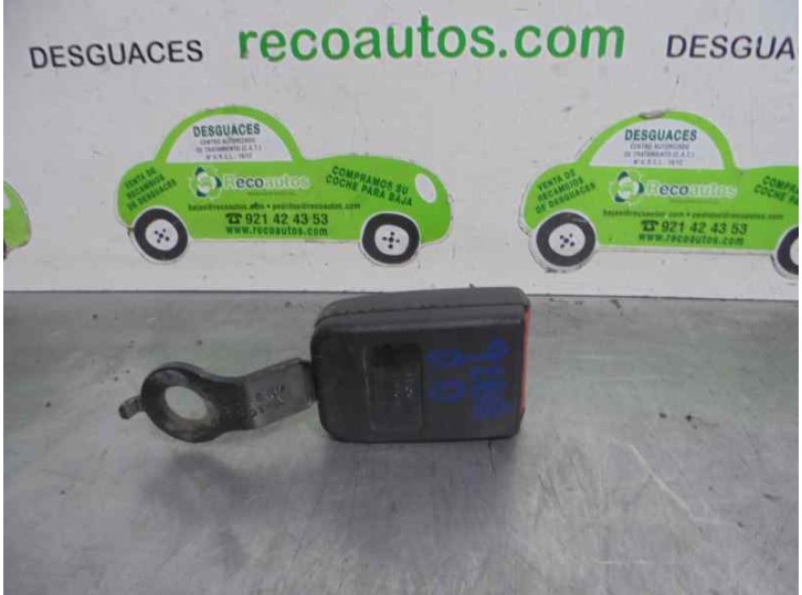 Recambio de enganche cinturon para dacia logan 1.4 cat referencia OEM IAM 138702  4 PUERTAS