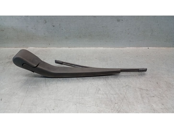 Replacement rear wiper arm for Volvo V40 Hatchback (525) D2 OEM IAM reference 31391756 31391756 