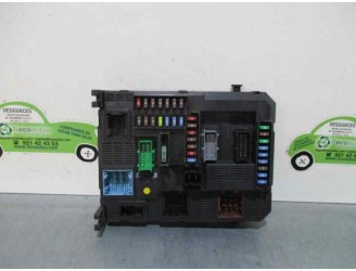 Recambio de caja reles / fusibles para peugeot 208 1.4 hdi fap referencia OEM IAM 9807531680 