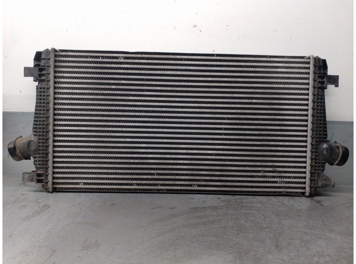 Recambio de intercooler para chevrolet cruze 2.0 diesel cat referencia OEM IAM 13267647 1302133 