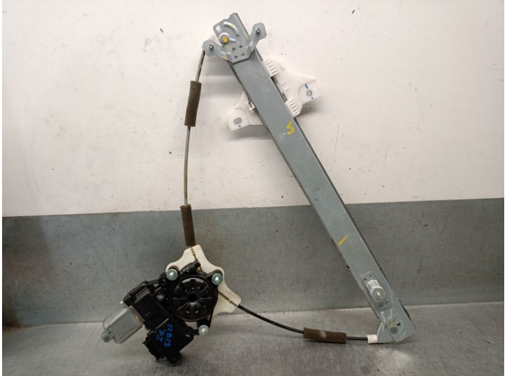 Recambio de elevalunas delantero izquierdo para hyundai i20 ii (gb, ib) 1.2 referencia OEM IAM 82401C8020 82403C7010 