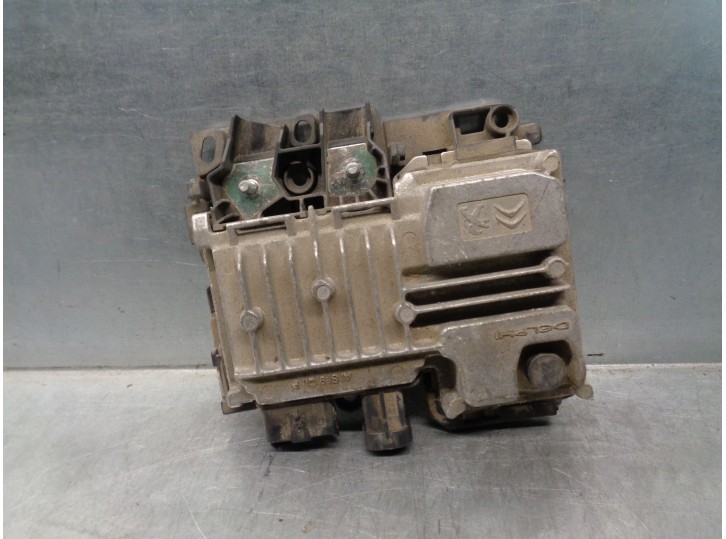 Recambio de centralita start / stop para citroën c4 cactus 1.2 12v e-thp / puretech referencia OEM IAM 9819596180 