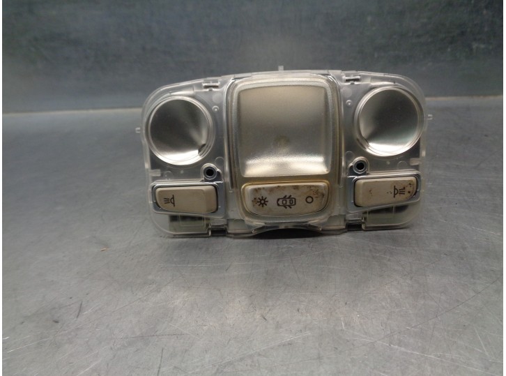 Recambio de luz interior para citroën c4 cactus 1.2 12v e-thp / puretech referencia OEM IAM 96781445BJ 