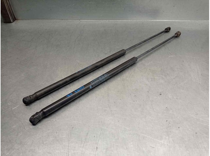 Recambio de amortiguadores maletero / porton para lancia delta (181) gold referencia OEM IAM 51809199  