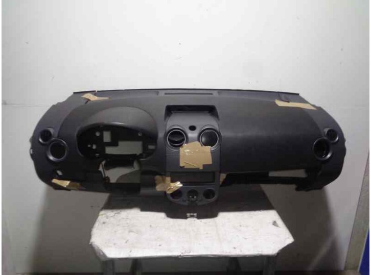 Recambio de salpicadero para mitsubishi colt berlina 3 (cz) 1.1 cat referencia OEM IAM NEGRO 