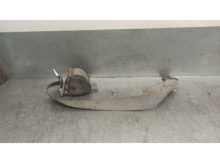Recambio de cinturon seguridad delantero izquierdo para renault rapid/express (f40) 1.4 referencia OEM IAM 7702148876 4 PUERTAS