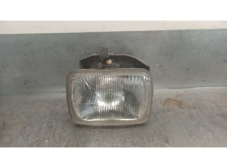 Recambio de faro derecho para renault rapid/express (f40) 1.4 referencia OEM IAM 7701031920  4 PUERTAS