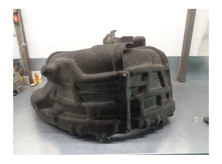 Recambio de paso rueda trasero izquierdo para volvo xc60 referencia OEM IAM 32392135 31698177 CESTA 46 C