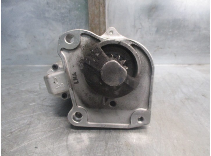 Recambio de motor arranque para peugeot 208 1.2 12v e-vti referencia OEM IAM 9812715380 ESW1015 VALEO