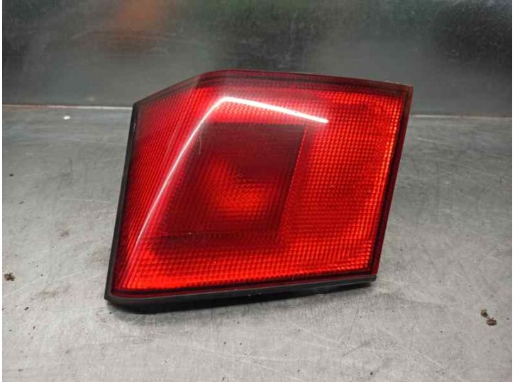 Recambio de piloto trasero derecho para mitsubishi carisma berlina 4 (da0) 1.8 16v cat referencia OEM IAM 29200203 