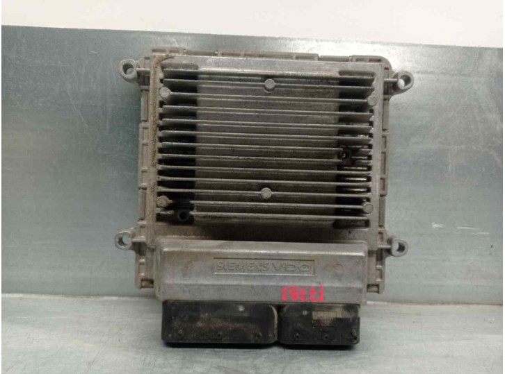 Recambio de centralita motor uce para dodge avenger se referencia OEM IAM P05187244AD A2C53286727 SIEMENS