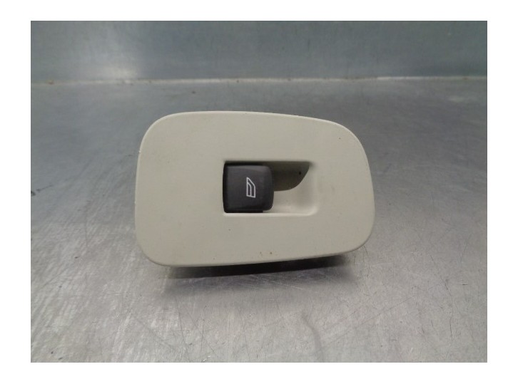 Recambio de mando elevalunas delantero derecho para volvo xc60 referencia OEM IAM 31433408  