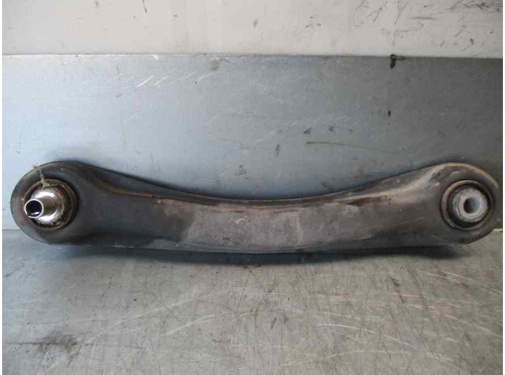 Recambio de brazo suspension superior trasero derecho para mercedes-benz clase e (w210) berlina 2.3 16v cat referencia OEM IAM 