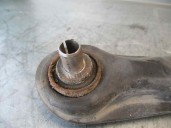 Recambio de brazo suspension superior trasero izquierdo para mercedes-benz clase e (w210) berlina 2.3 16v cat referencia OEM IAM
