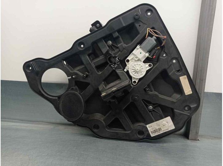 Recambio de elevalunas trasero izquierdo para dodge avenger se referencia OEM IAM 3021938E 2 PINES 4 PUERTAS