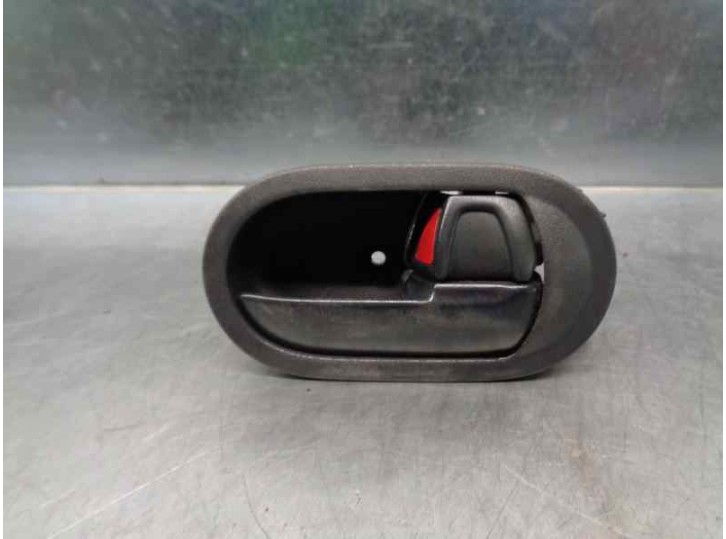 Recambio de maneta interior trasera derecha para mitsubishi colt berlina 3 (cz) 1.1 cat referencia OEM IAM   