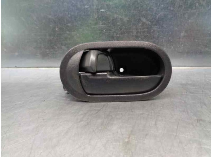 Recambio de maneta interior trasera izquierda para mitsubishi colt berlina 3 (cz) 1.1 cat referencia OEM IAM   