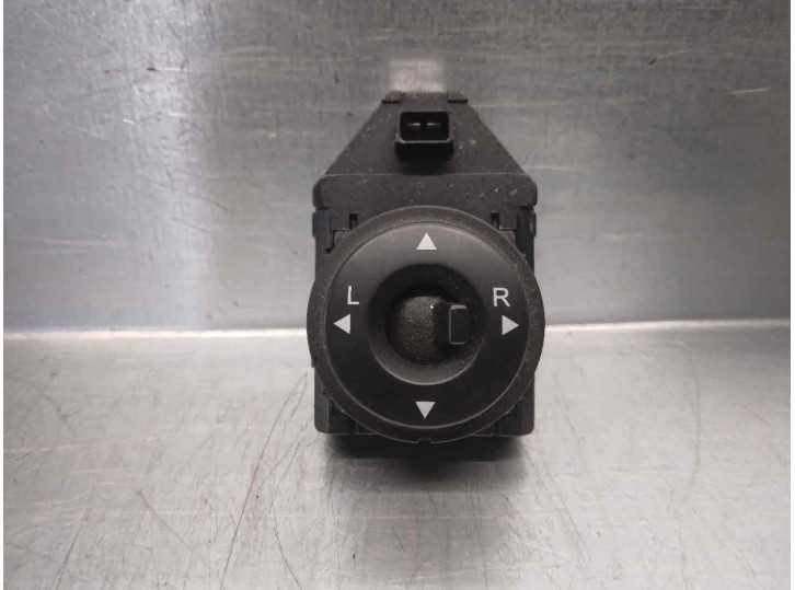 Recambio de mando retrovisor para kia cee´d concept referencia OEM IAM 935601H000  