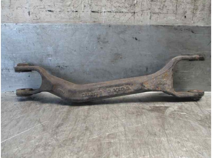 Replacement rear left lower suspension arm for Volvo XC90 2.4 Diesel CAT OEM IAM reference 8630784 
