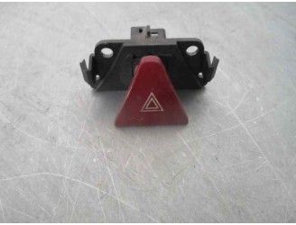Replacement hazard warning switch for peugeot 307 estate / sw (s1) 2.0 hdi fap cat OEM IAM reference 9643219577 