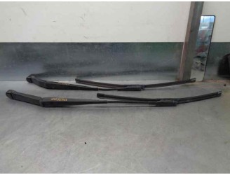 Recambio de brazo limpia delantero derecho para volvo xc90 2.4 diesel cat referencia OEM IAM 30753819 8693600 