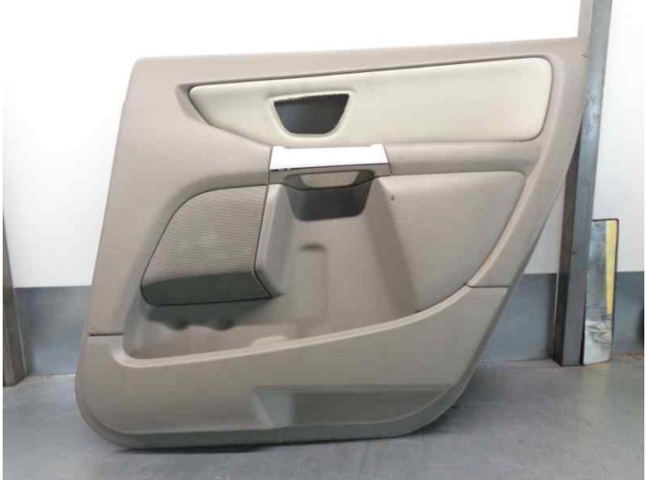 Recambio de guarnecido puerta trasera derecha para volvo xc90 2.4 diesel cat referencia OEM IAM 39995391  