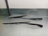 Replacement front right wiper arm for Dodge Avenger SE OEM IAM reference 05303715AB 05303716AB 