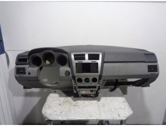 Recambio de salpicadero para dodge avenger se referencia OEM IAM YH02XDHAD GIS OSCURO Y CLARO 