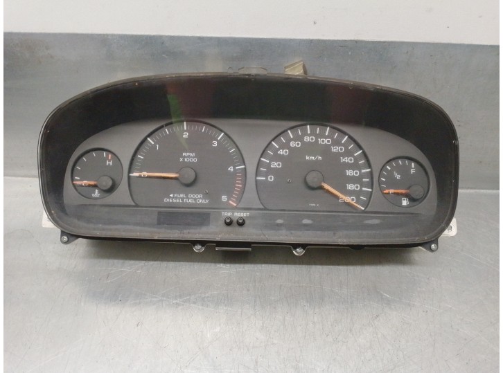 Recambio de cuadro instrumentos para chrysler voyager (gs) 2.5 turbodiesel referencia OEM IAM P04685629AB TN2574104030 