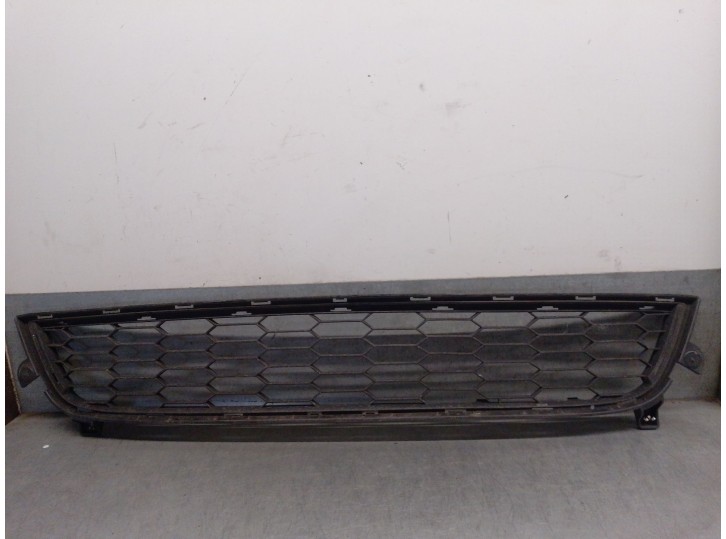 Recambio de rejilla delantera para dacia dokker monospace (ke_) 1.5 dci (keaj, keah) referencia OEM IAM 622542386R 622542386R 