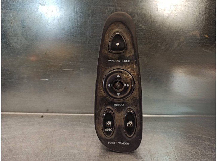 Recambio de mando elevalunas delantero izquierdo para hyundai coupe rd (1997... 1.6 fx referencia OEM IAM 9357027000 9357027100 