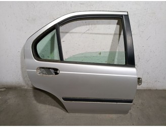 Recambio de puerta trasera derecha para rover 400 ii (rt) 420 si lux referencia OEM IAM 5467860  