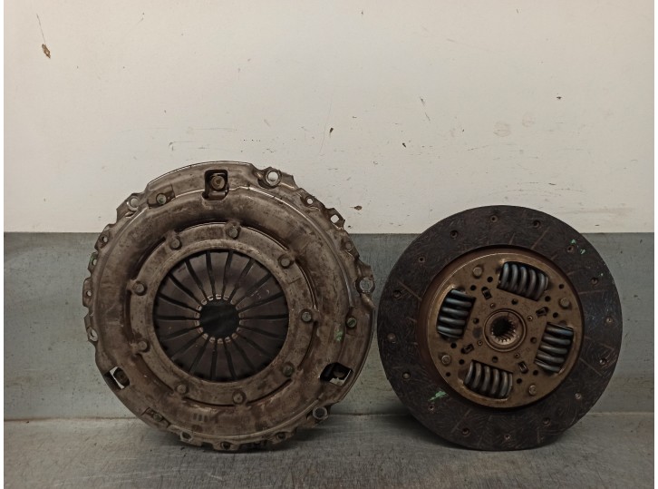 Recambio de kit embrague para citroën c4 grand picasso exclusive plus referencia OEM IAM 9658032680 195222 VALEO