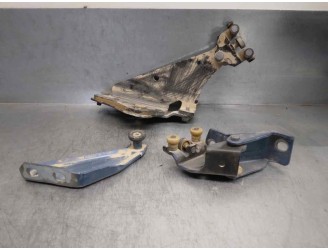 Recambio de bisagra puerta para renault kangoo referencia OEM IAM 497645F DE CORREDERA 5 PUERTAS