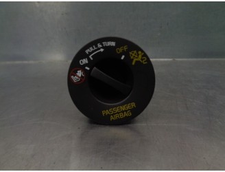 Recambio de interruptor para volvo xc60 referencia OEM IAM 31674767  