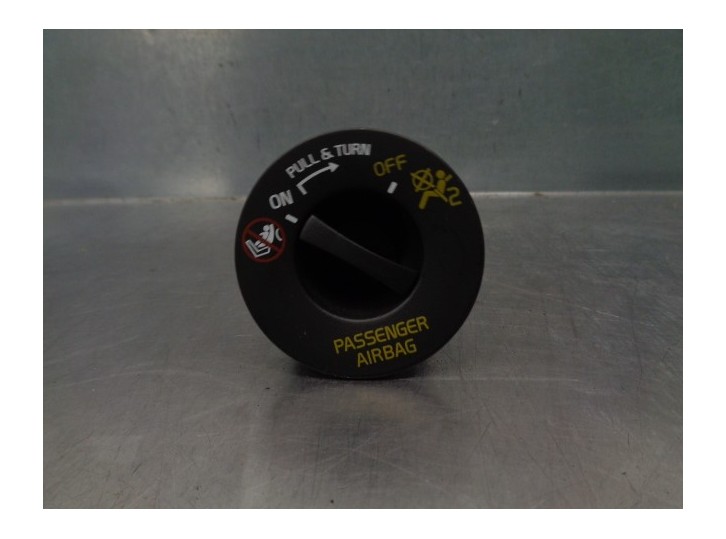 Recambio de interruptor para volvo xc60 referencia OEM IAM 31674767 