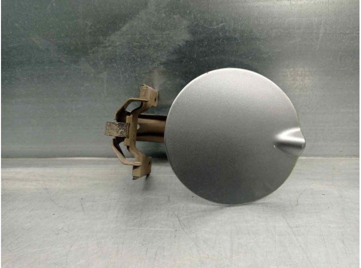 Recambio de tapa exterior combustible para dodge avenger se referencia OEM IAM 05115067AB  