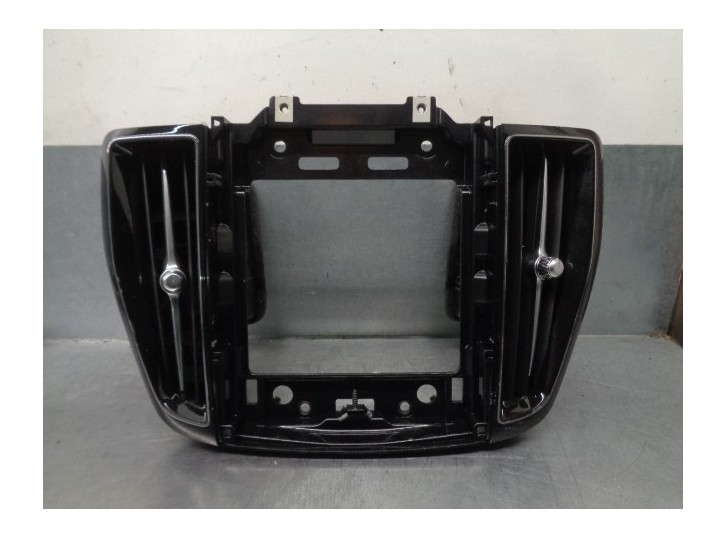 Recambio de aireador para volvo xc60 referencia OEM IAM 31417738 