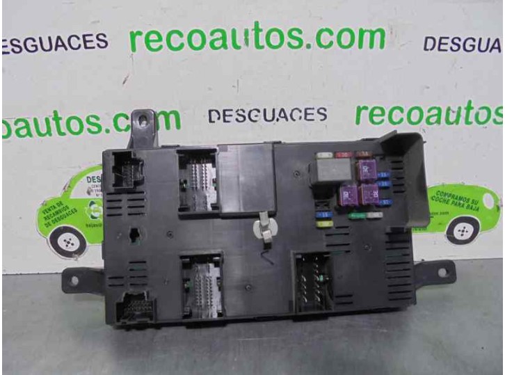 Recambio de caja reles / fusibles para kia carnival 2.9 crdi cat referencia OEM IAM 919584D080 