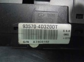 Replacement front left window regulator switch for Kia Carnival 2.9 CRDi CAT OEM IAM reference 935704D3200T 