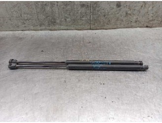Replacement trunk / tailgate shock absorbers for Fiat Idea (135) 1.3 JTD CAT OEM IAM reference 46830389 